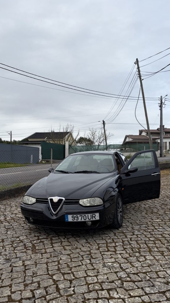 Alfa Romeu 156